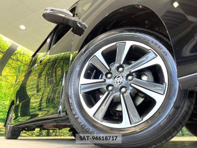 Toyota VOXY 2019-07 8528121-12