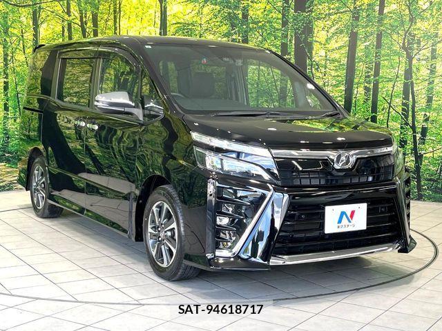 Toyota VOXY 2019-07 8528121-15