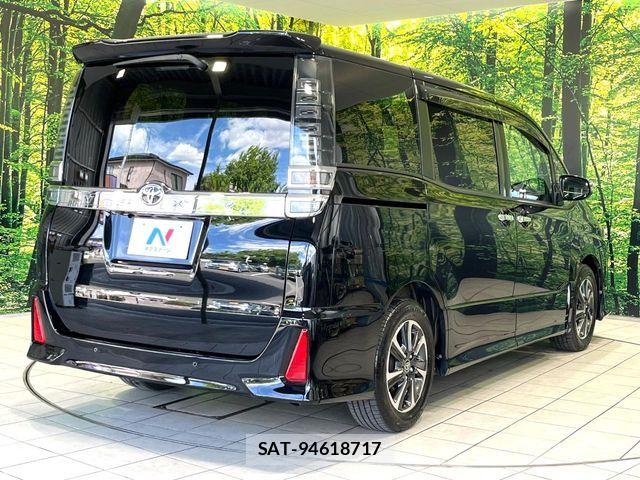 Toyota VOXY 2019-07 8528121-16