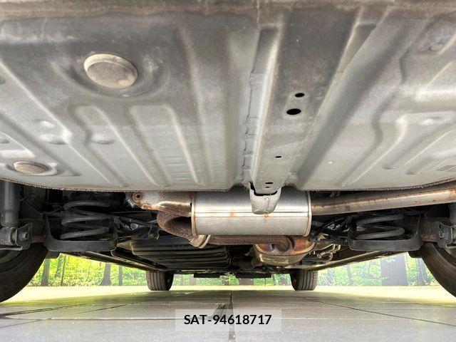 Toyota VOXY 2019-07 8528121-18