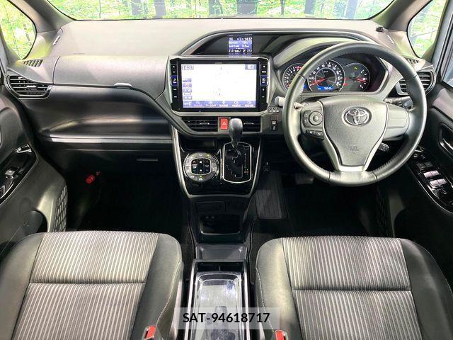 Toyota VOXY 2019-07 8528121-1