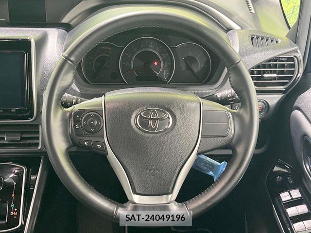 Toyota VOXY 2021-07 8528111-11