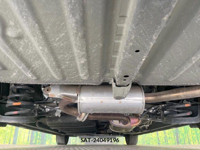Toyota VOXY 2021-07 8528111-18