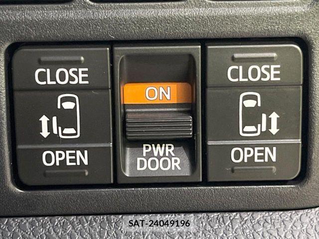 Toyota VOXY 2021-07 8528111-4