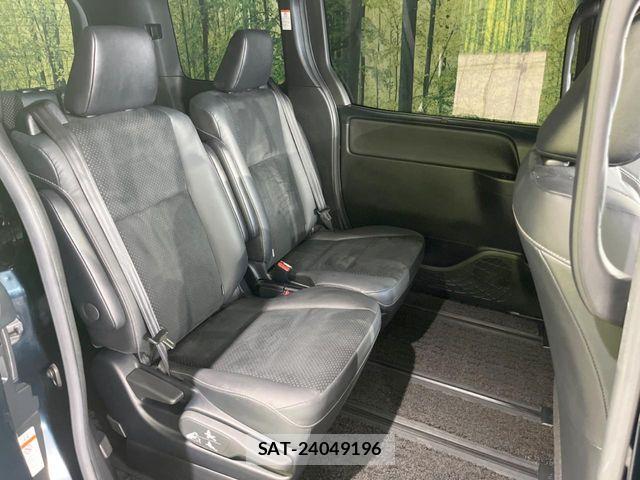 Toyota VOXY 2021-07 8528111-8