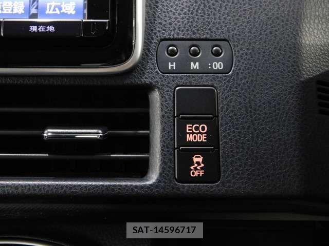 Toyota VOXY 2015-11 8528138-19