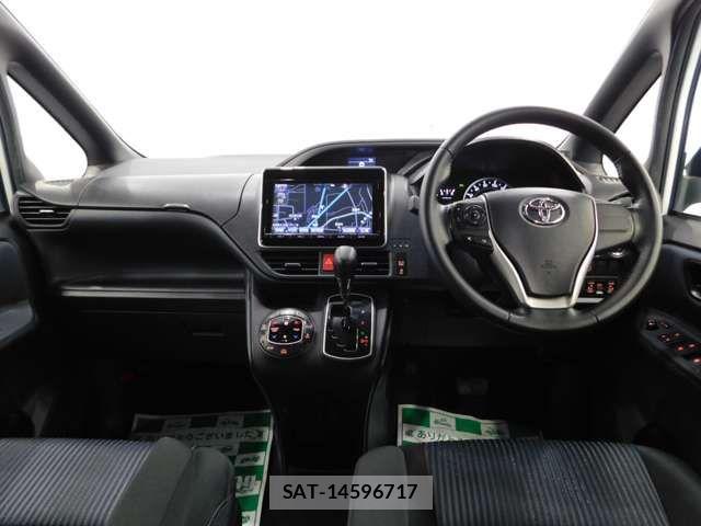 Toyota VOXY 2015-11 8528138-8