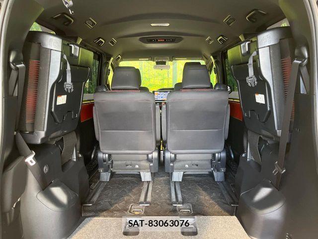 Toyota VOXY 2018-09 8528119-10