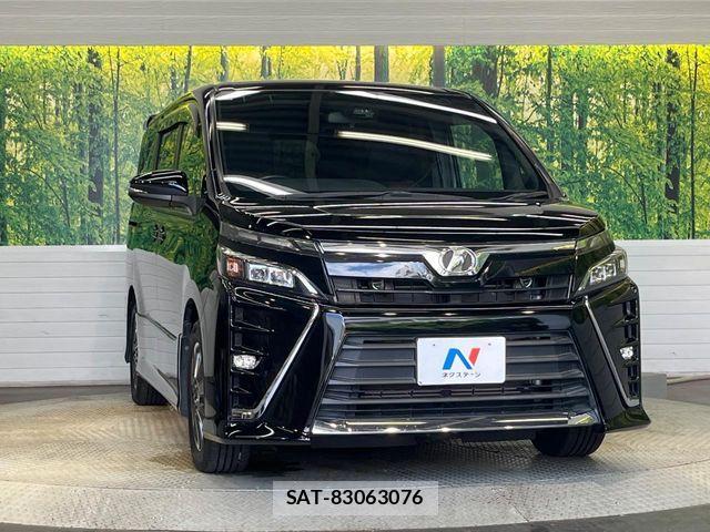 Toyota VOXY 2018-09 8528119-16