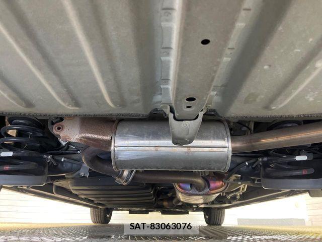 Toyota VOXY 2018-09 8528119-18