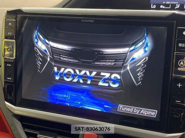 Toyota VOXY 2018-09 8528119-2