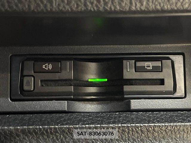 Toyota VOXY 2018-09 8528119-6