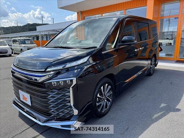 Toyota VOXY 2022-10 8528103-9