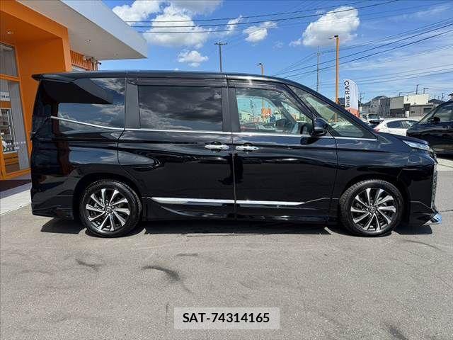 Toyota VOXY 2022-10 8528103-10