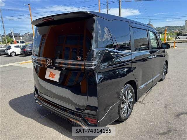 Toyota VOXY 2022-10 8528103-14