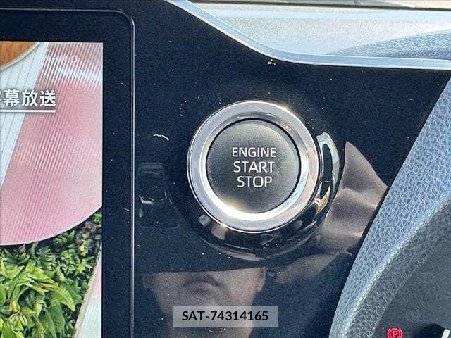 Toyota VOXY 2022-10 8528103-24