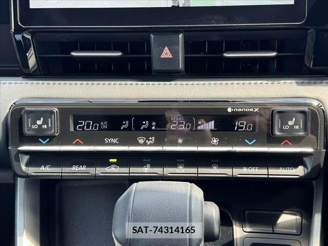 Toyota VOXY 2022-10 8528103-25