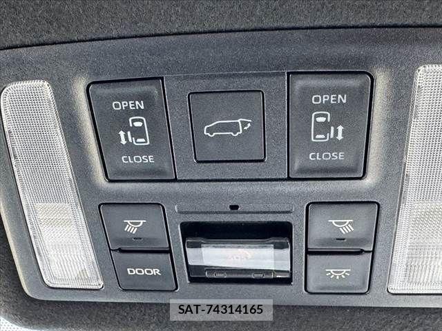 Toyota VOXY 2022-10 8528103-4