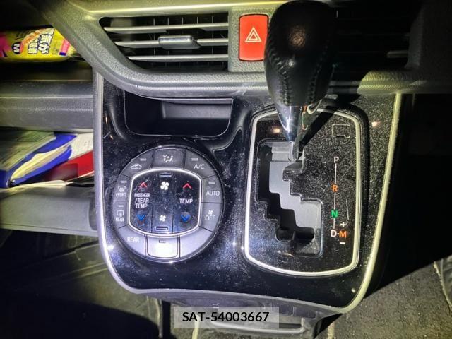 Toyota VOXY 2018-07 8528141-18
