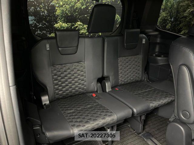 Toyota VOXY 2024-11 8528092-11