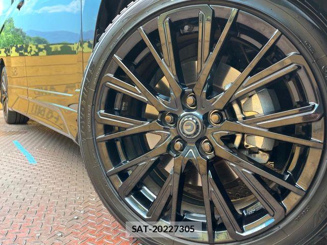 Toyota VOXY 2024-11 8528092-15
