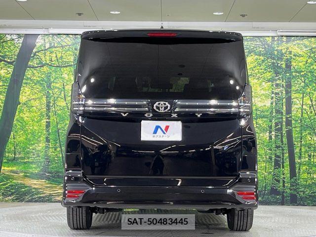 Toyota VOXY 2022-03 8528102-14