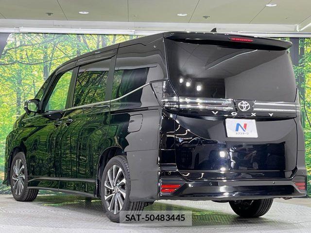 Toyota VOXY 2022-03 8528102-16