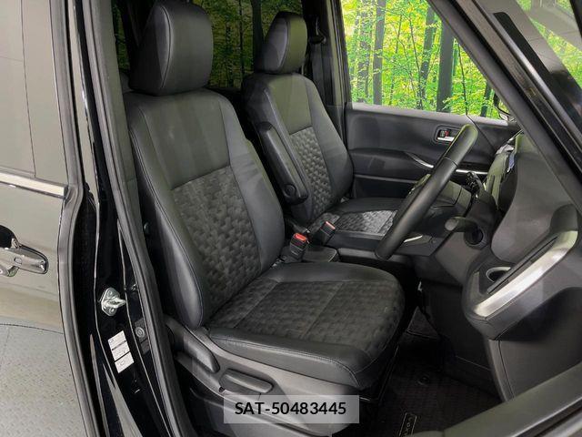 Toyota VOXY 2022-03 8528102-6