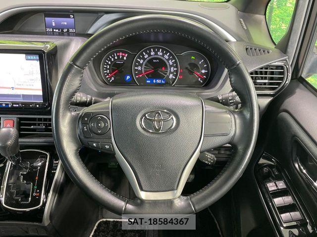 Toyota VOXY 2020-08 8528118-11