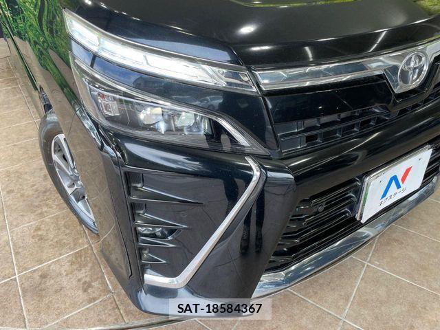 Toyota VOXY 2020-08 8528118-12