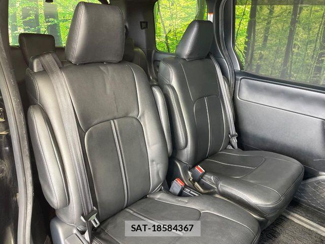 Toyota VOXY 2020-08 8528118-8