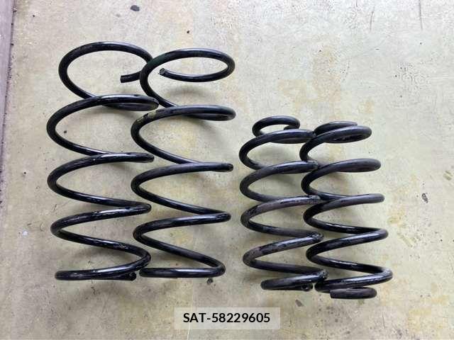 Toyota VOXY 2014-05 8528143-4