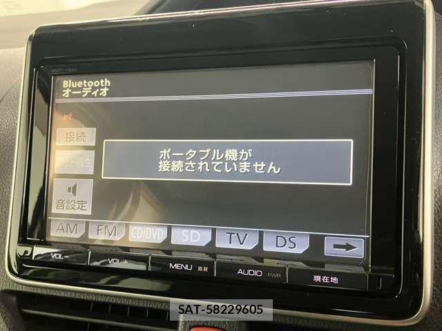 Toyota VOXY 2014-05 8528143-6