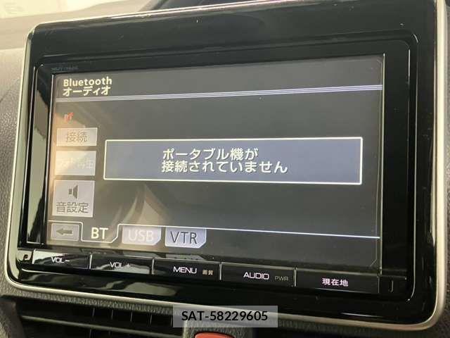 Toyota VOXY 2014-05 8528143-8