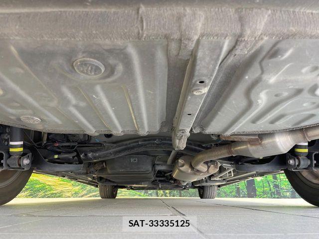 Toyota VOXY 2023-09 8528101-19