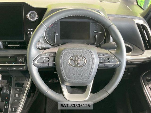 Toyota VOXY 2023-09 8528101-7