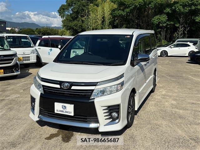 Toyota VOXY 2015-12 8528142-12