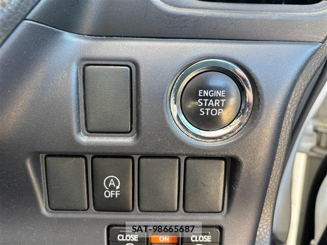 Toyota VOXY 2015-12 8528142-21