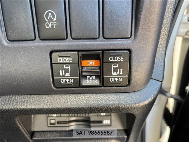Toyota VOXY 2015-12 8528142-22