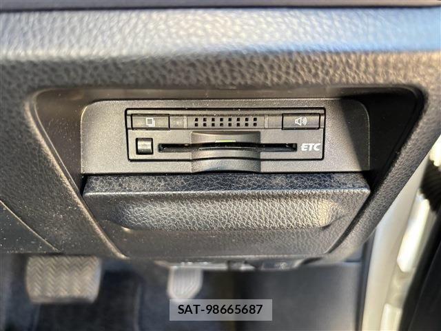 Toyota VOXY 2015-12 8528142-23