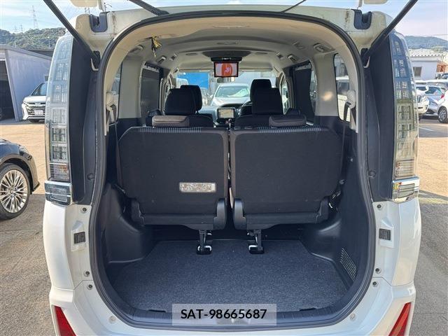 Toyota VOXY 2015-12 8528142-8