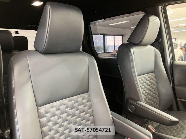 Toyota VOXY 2022-04 8528106-20
