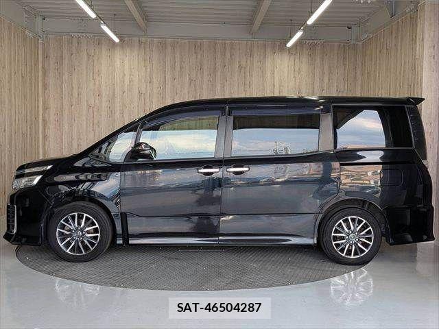 Toyota VOXY 2015-10 8528145-22