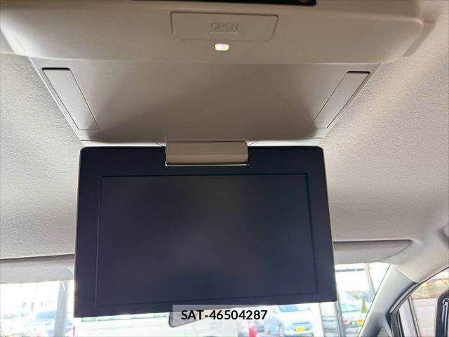Toyota VOXY 2015-10 8528145-6