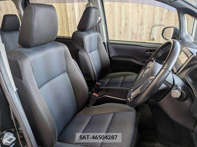 Toyota VOXY 2015-10 8528145-8