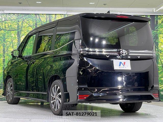 Toyota VOXY 2023-08 8528094-16