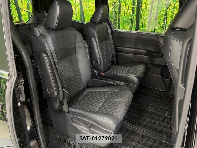 Toyota VOXY 2023-08 8528094-7