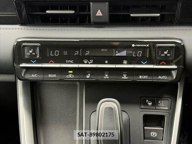 Toyota VOXY 2024-11 8528093-23
