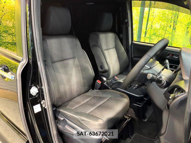 Toyota VOXY 2018-12 8528126-9