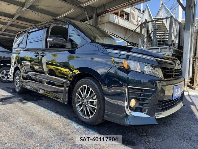 Toyota VOXY 2015-06 8564042-10